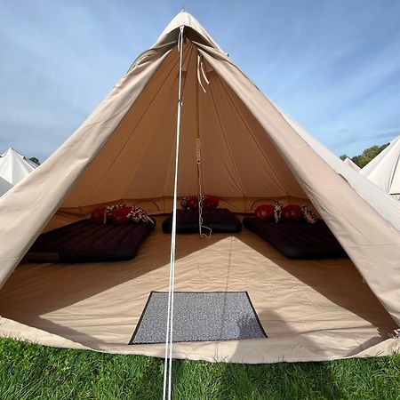 Отель Festanation Oktoberfest Camp #2 Мюнхен Экстерьер фото
