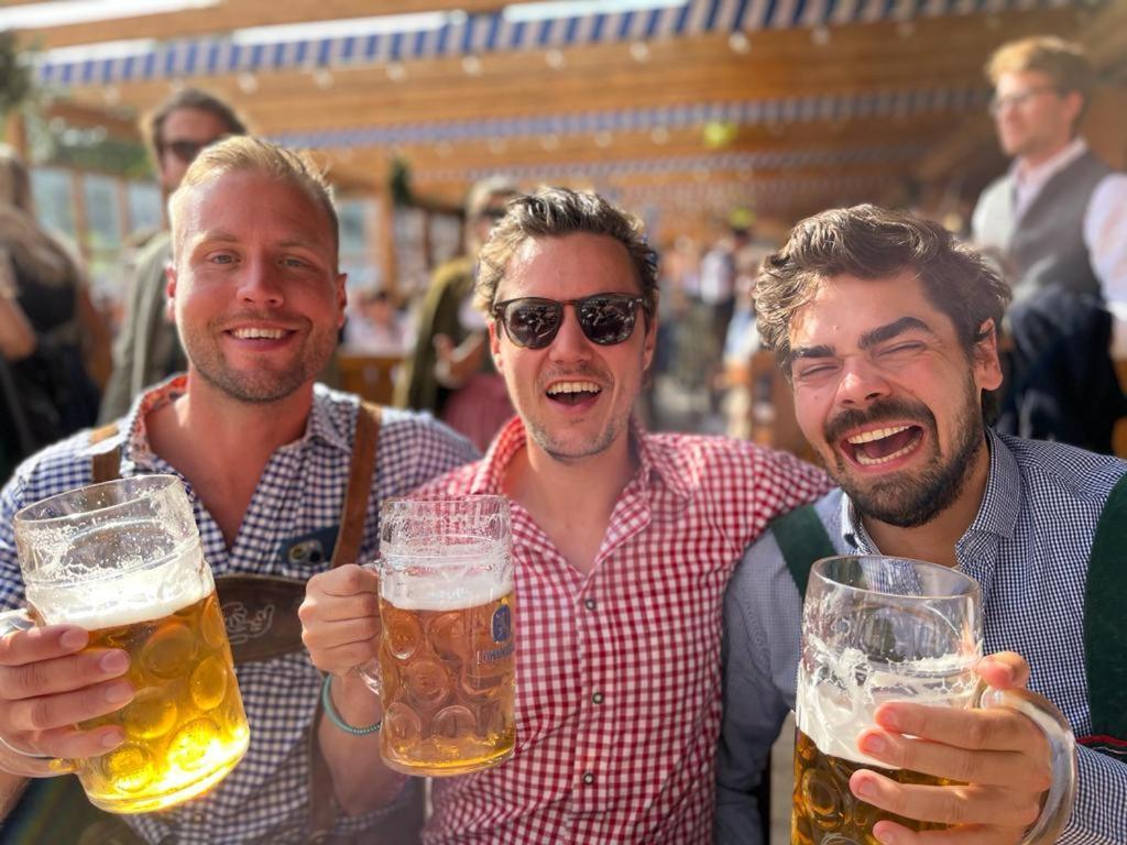 Отель Festanation Oktoberfest Camp #2 Мюнхен Экстерьер фото
