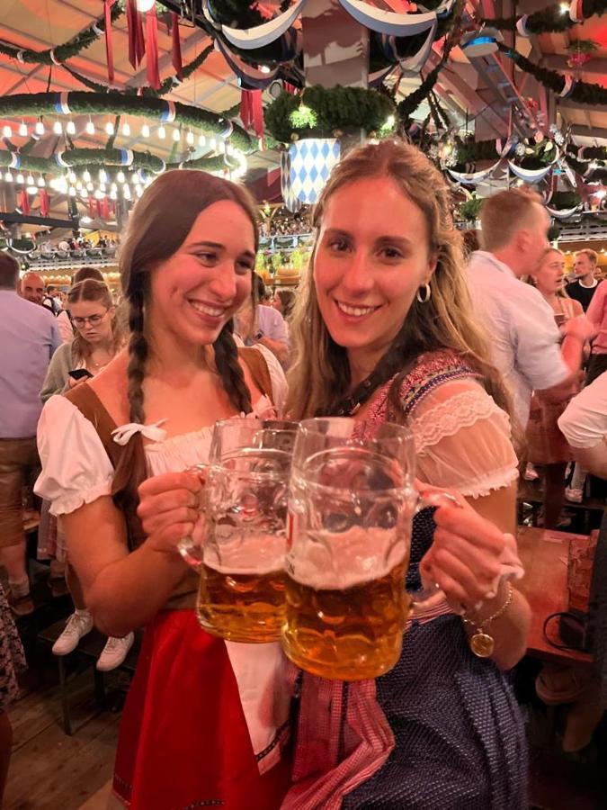 Отель Festanation Oktoberfest Camp #2 Мюнхен Экстерьер фото
