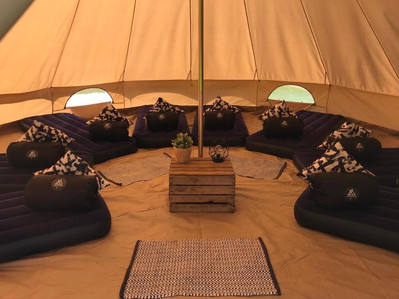 Отель Festanation Oktoberfest Camp #2 Мюнхен Экстерьер фото
